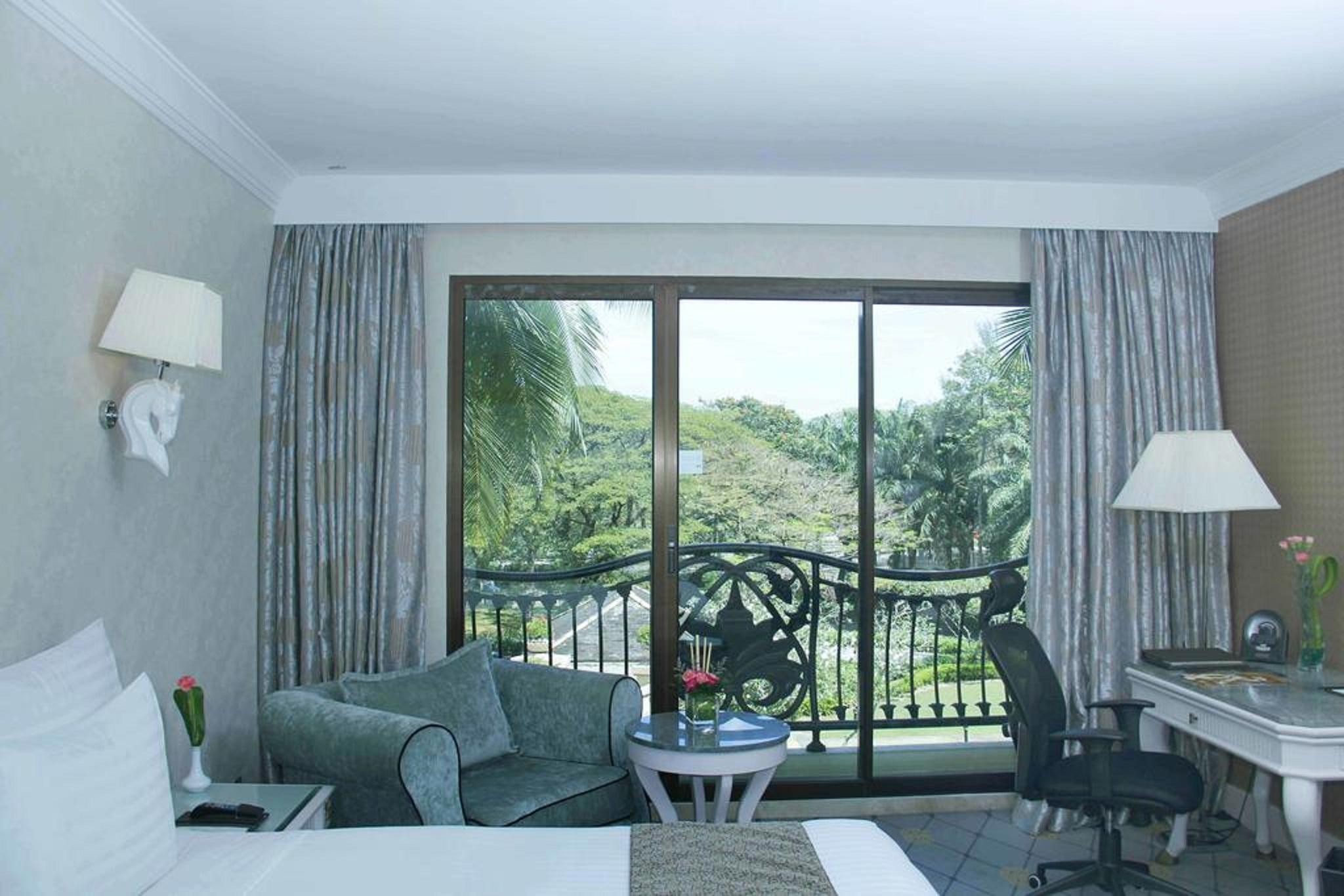 Palace Of The Golden Horses Seri Kembangan Exterior photo A room at the hotel
