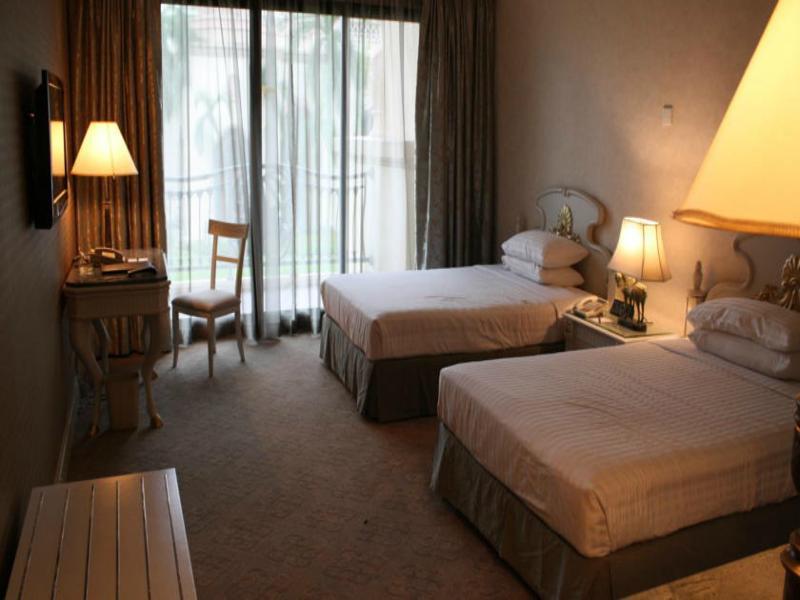 Palace Of The Golden Horses Seri Kembangan Exterior photo A room at the hotel